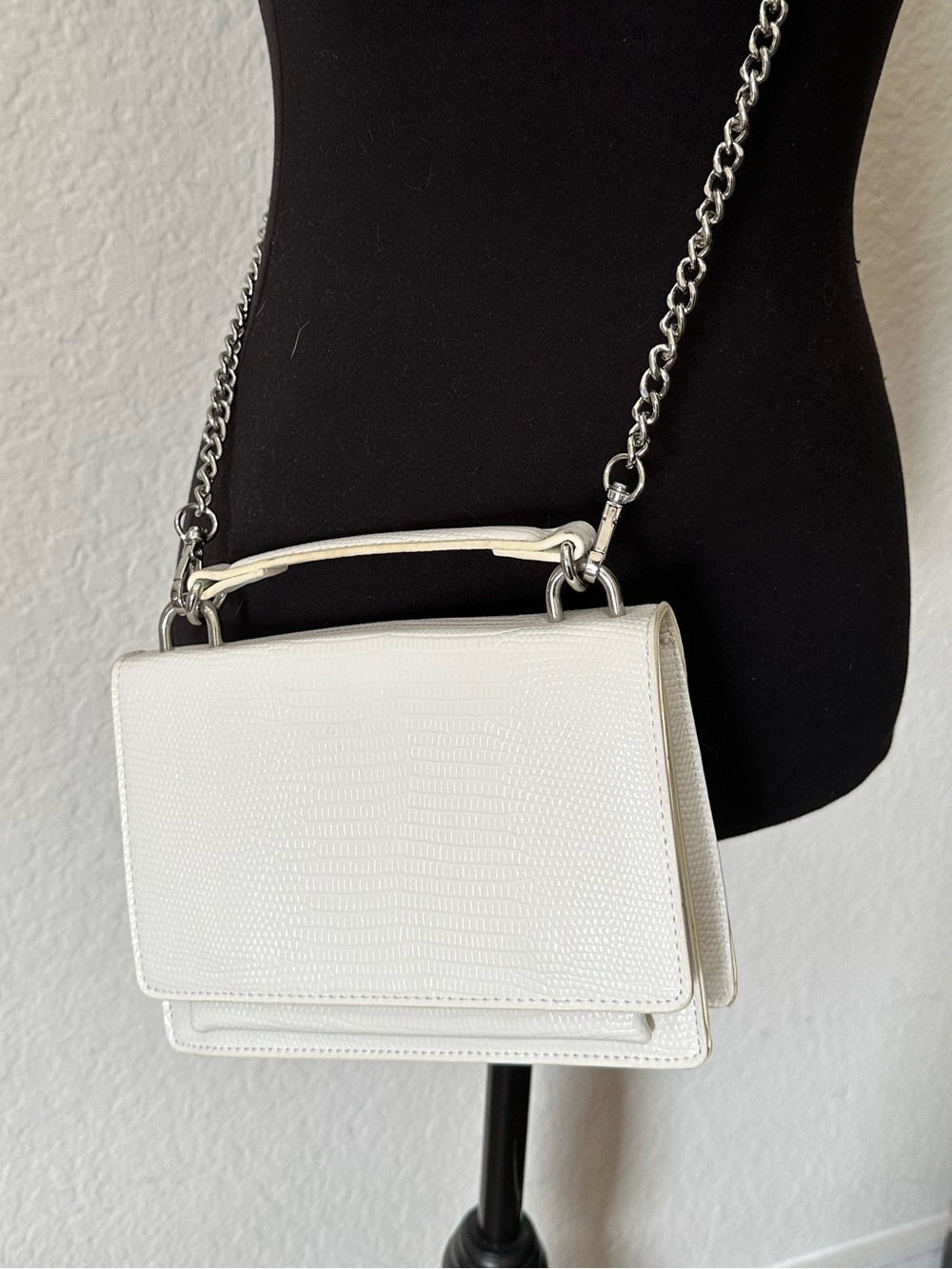 White crocodile crossbody Shoulder Bag silver chain alligator reptile embossed